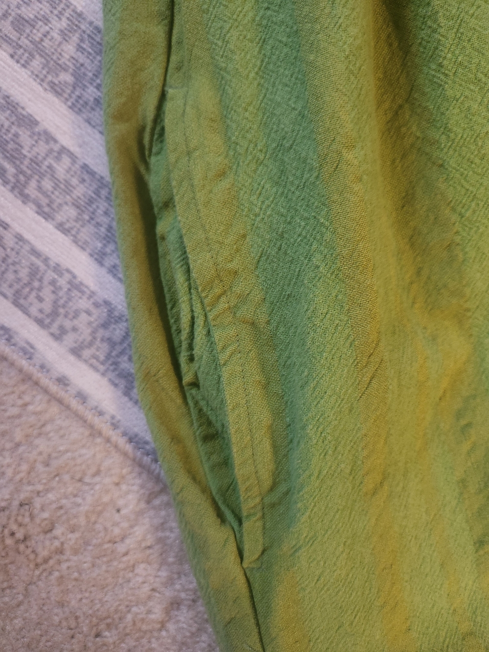 Green Puff Sleeve Smocked Neck Blouse - Picture 5 of 5